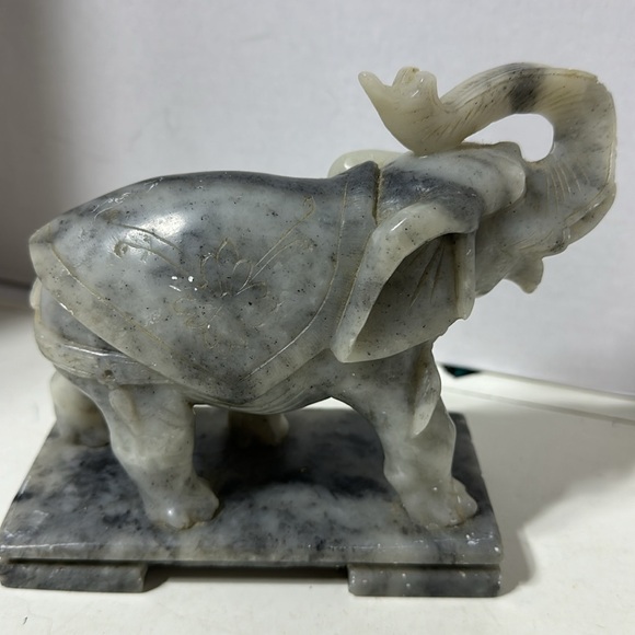 Marble Elephant. Approx 6” high at top of trunk - Picture 2 of 3